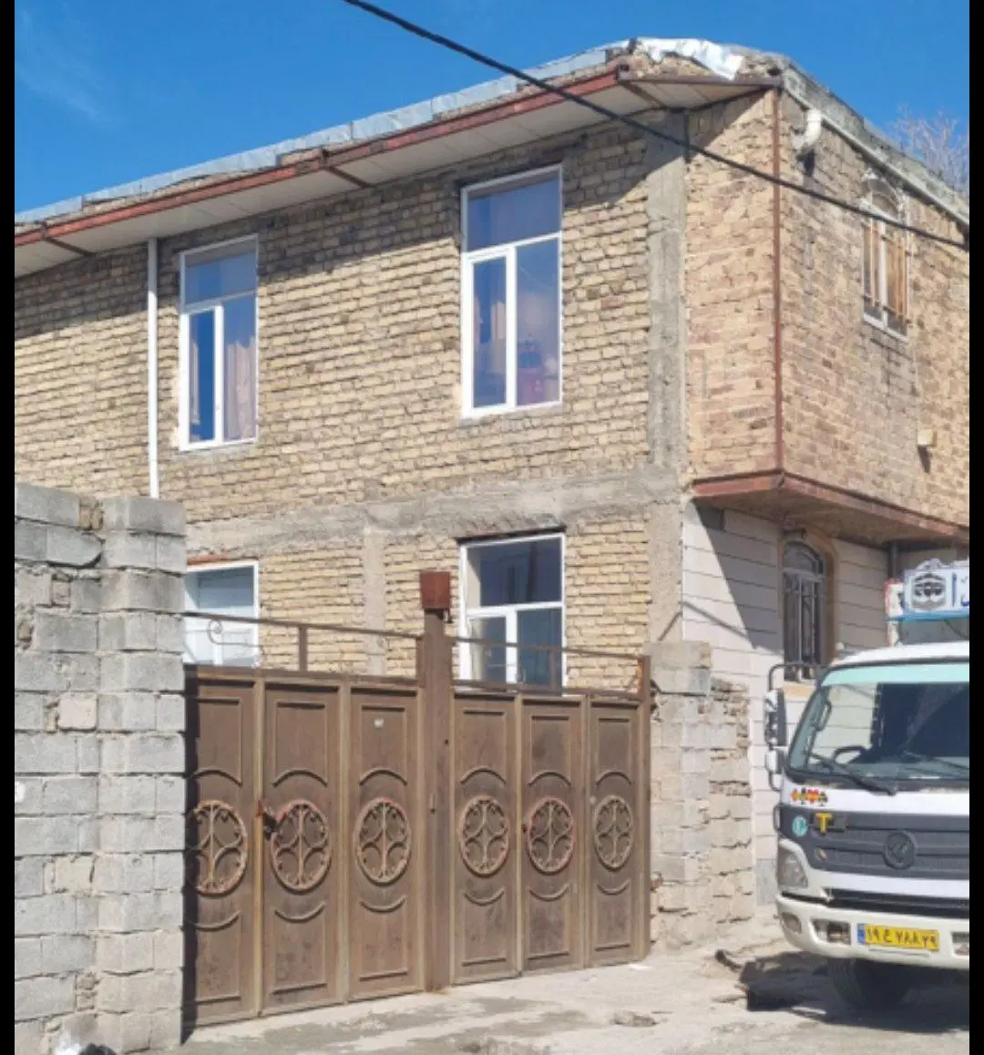 دو طبقه خانه به اجاره میدیم هر طبقه مسطقل هستش