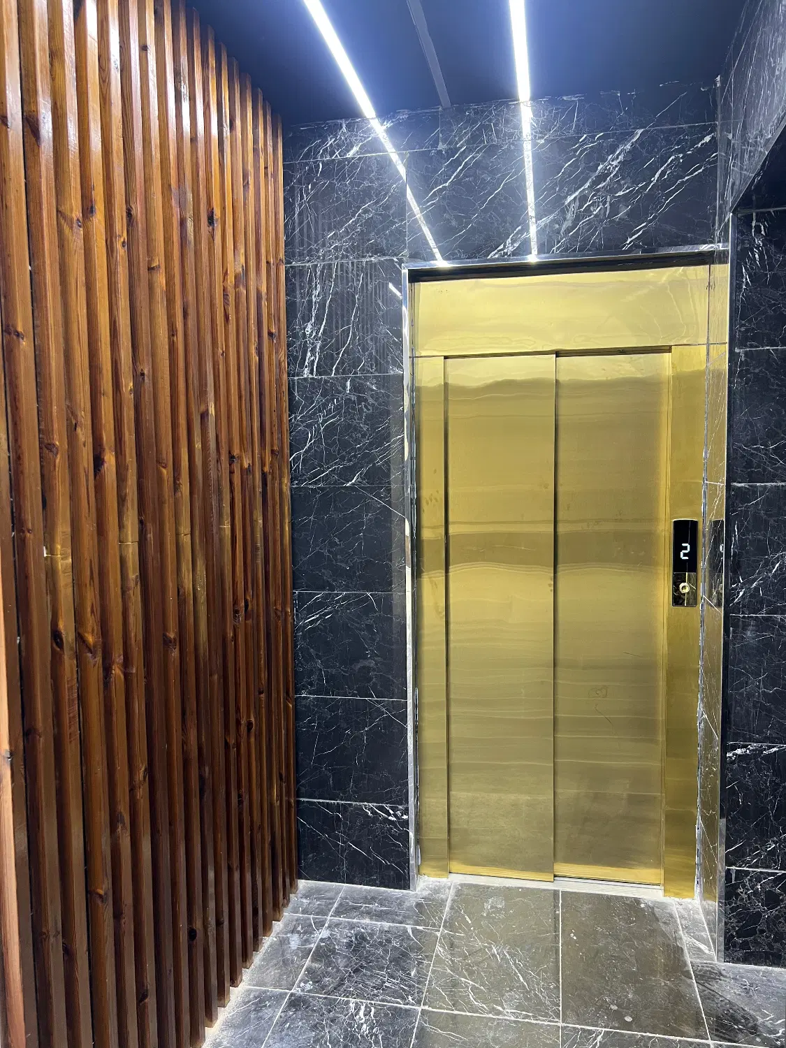 ۱۴۰ متر تاپ لوکیشن منطقه