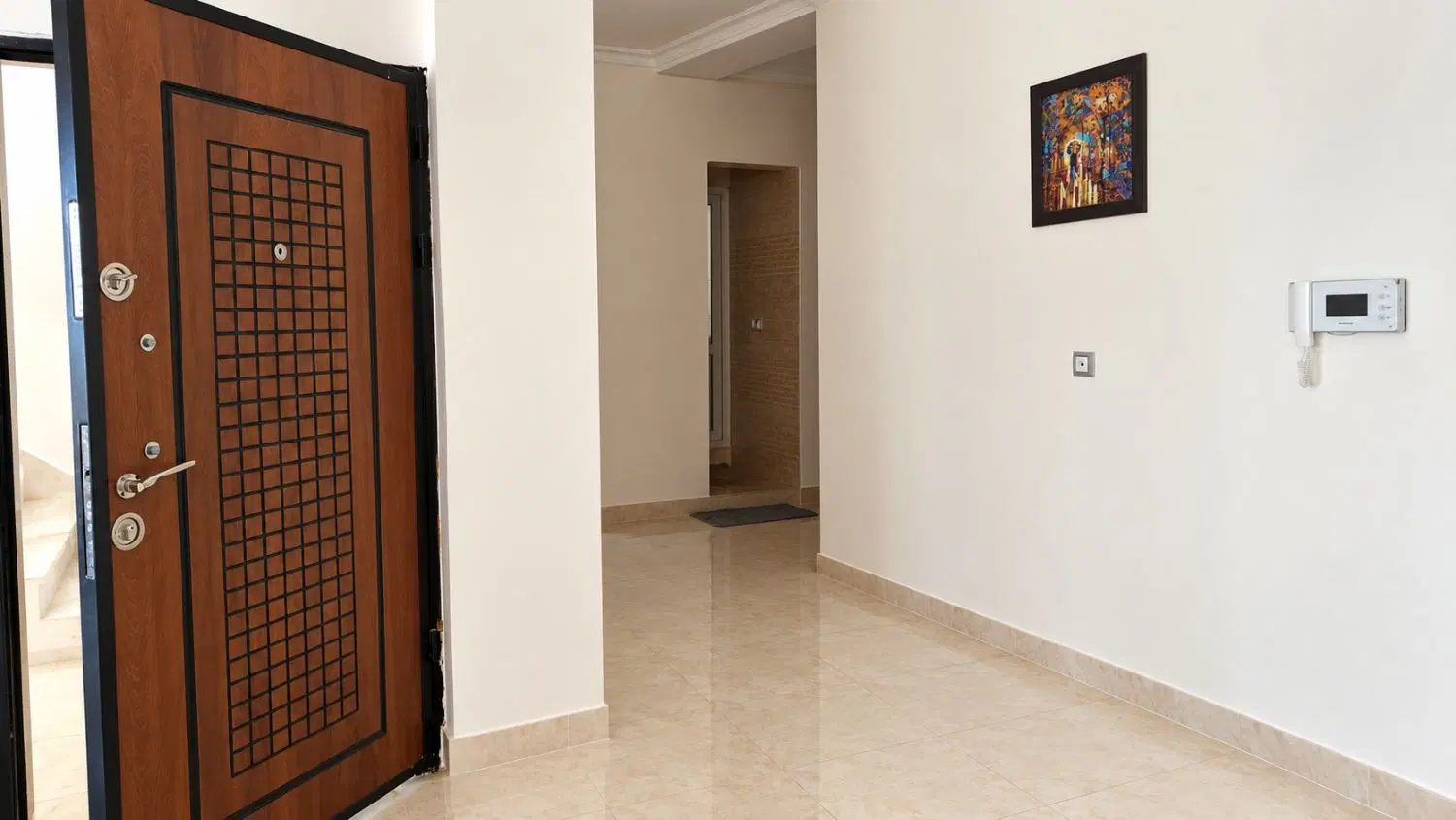 اجاره طبقه اول از ۲ واحدی