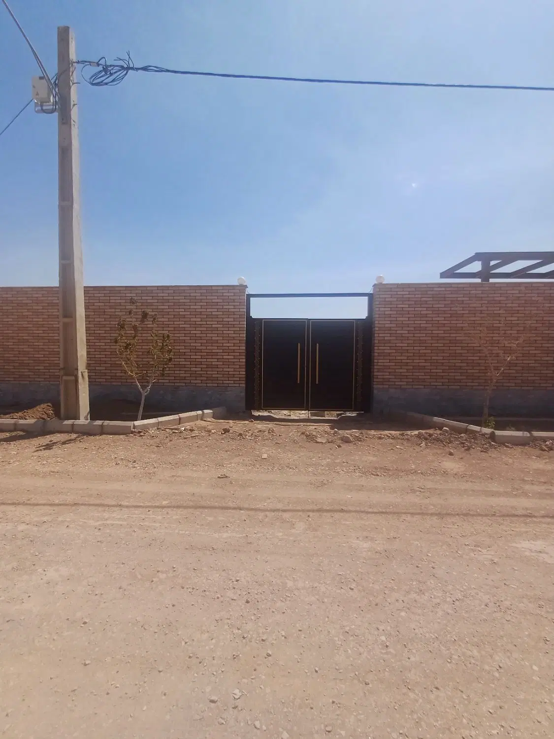 باغچه با جواز مامونیه