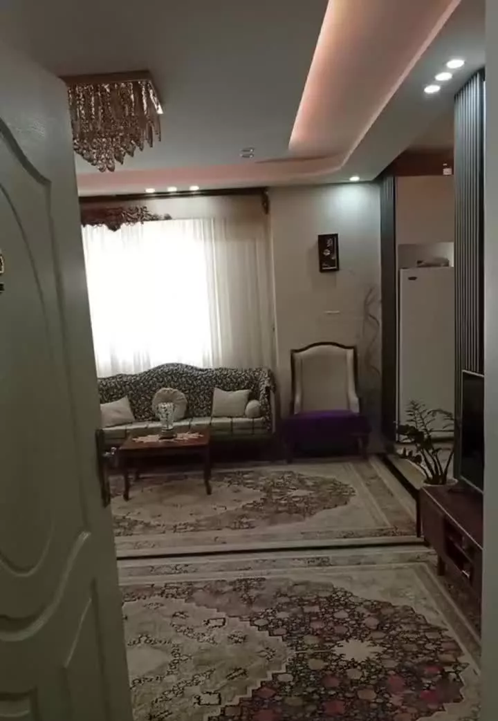 فروش واحد ۷۵ متری میدان ساعت کوچه پارکینگ احدی