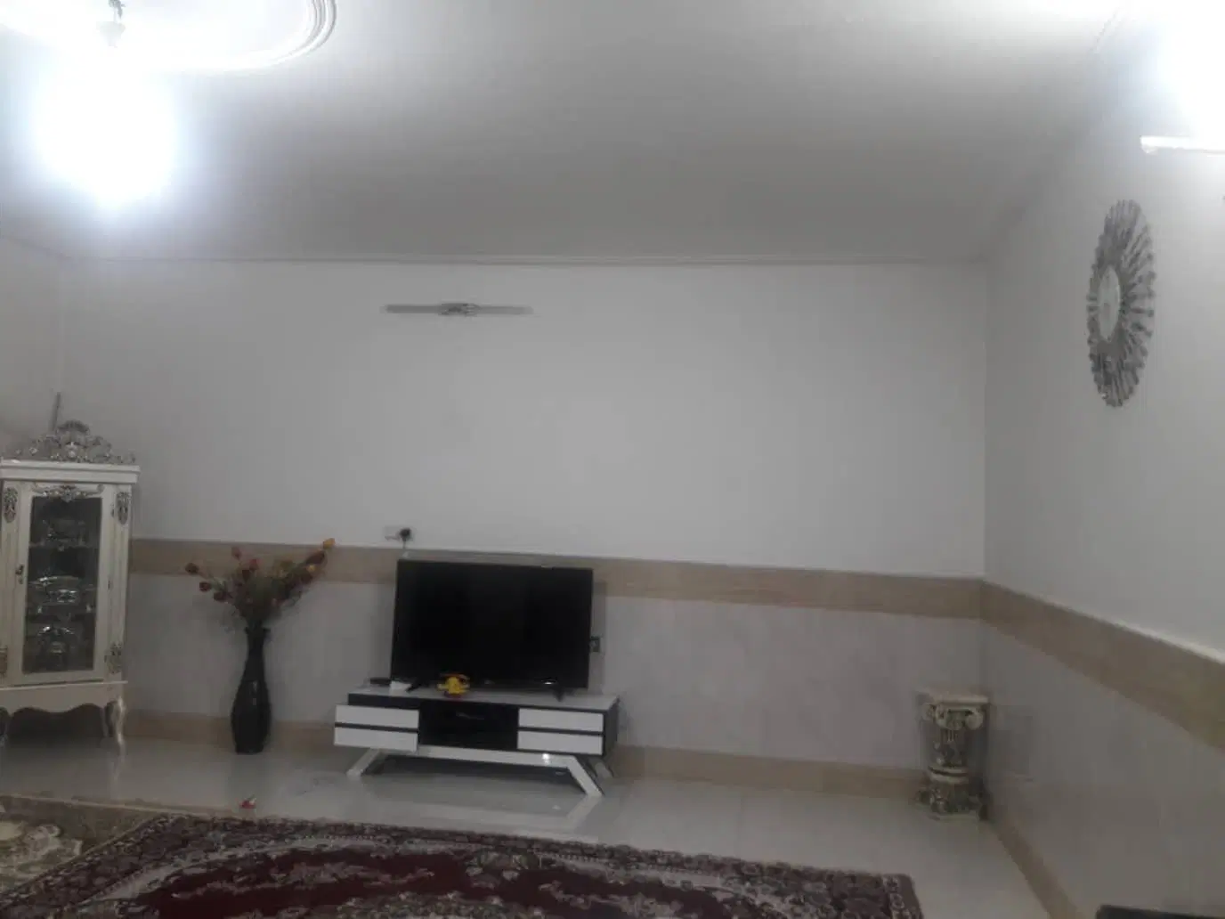 رهن زیر زمین ۱۰۰متری  دوخوابه