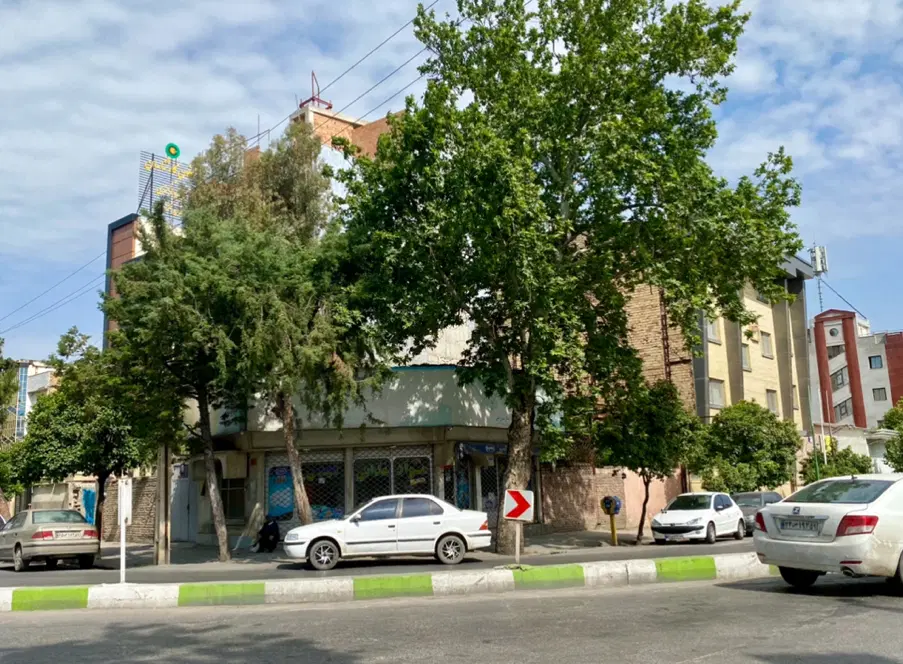 ملک تجاری مسکونی ملاقاتی