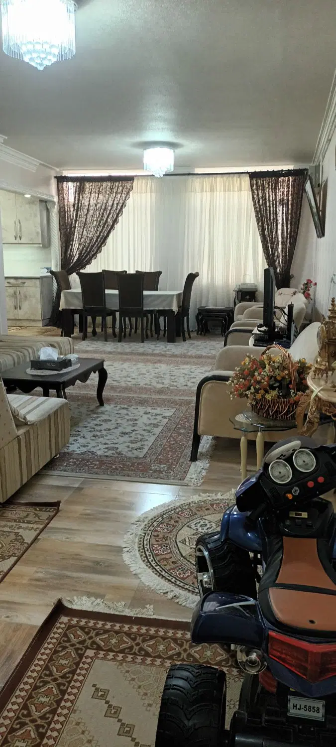 واحد ۱۰۱ متری مرکز رشت