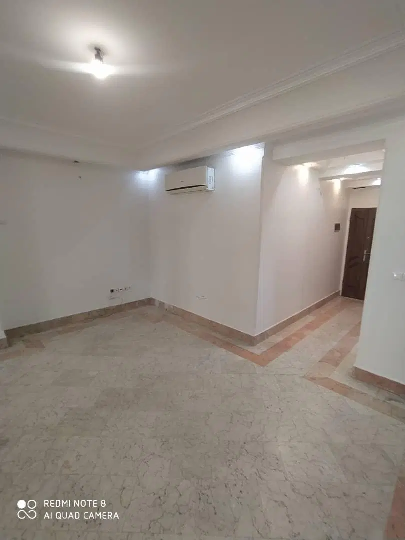 اوین ۷۰ متری ۲ خوابه طبقه ۲