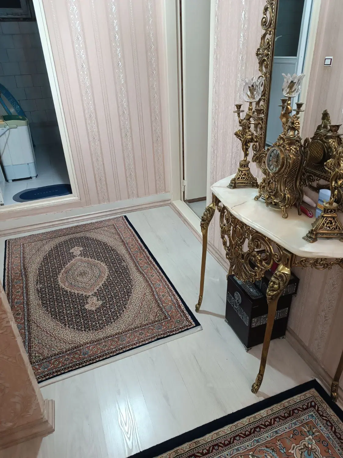 آپارتمان لوکس در نیلوفر