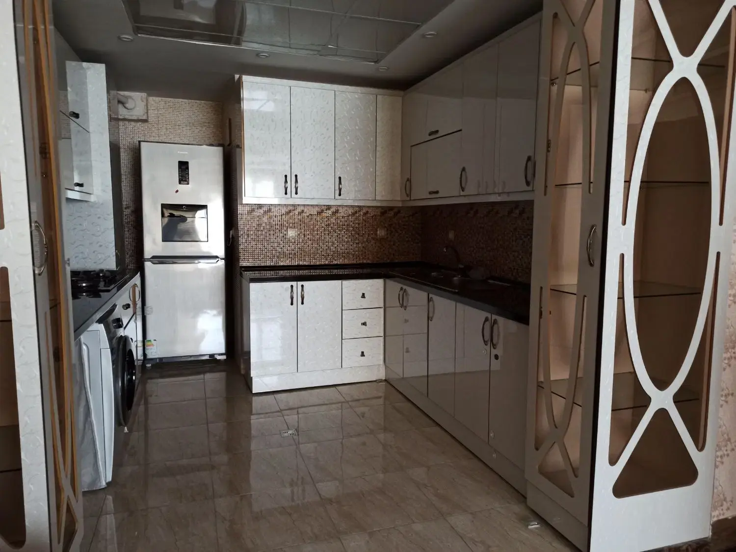 اجاره خانه فول میدان شورا بر خیابان اصلی خضرزنده