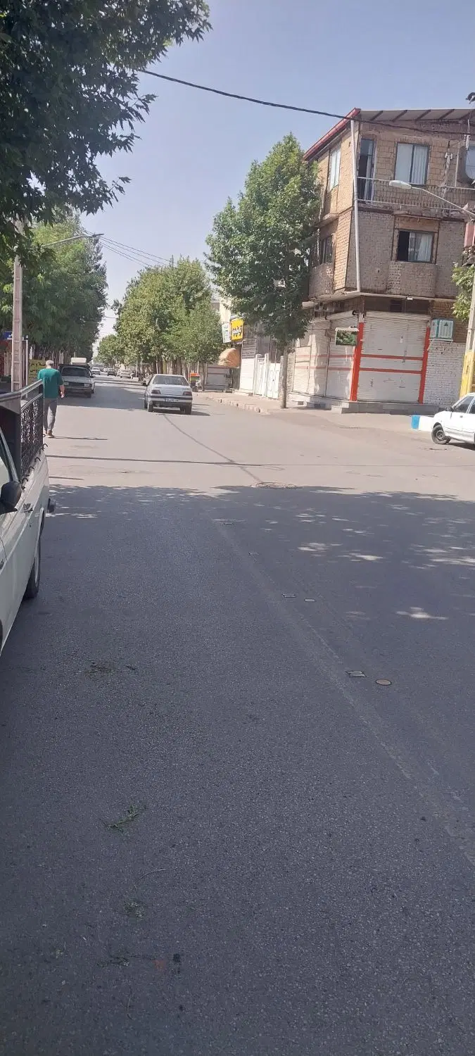 فروش دوطبقه مستقل باتجاری دارای موقعیت اداری و مطب