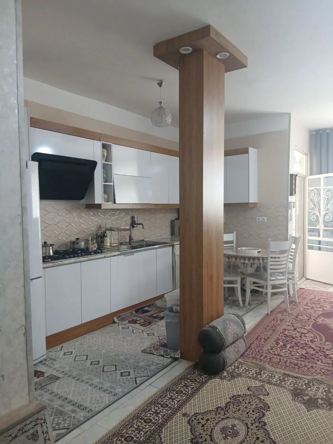 یک باب خانه ی ویلایی