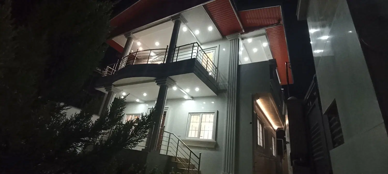 ساروکلا، دوبلکس ۳۰۰ متر نوساز، مدارک تکمیل