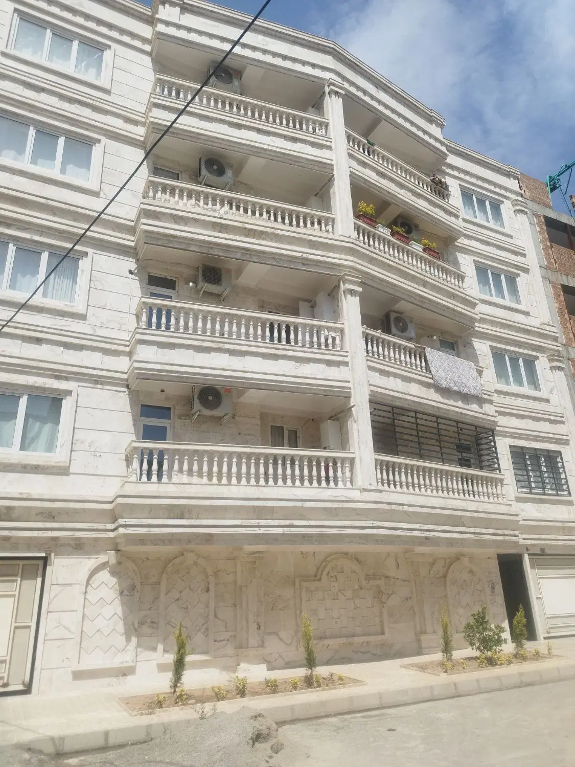 فروش ساختمان نوساز در فرهنگیان دانش 2