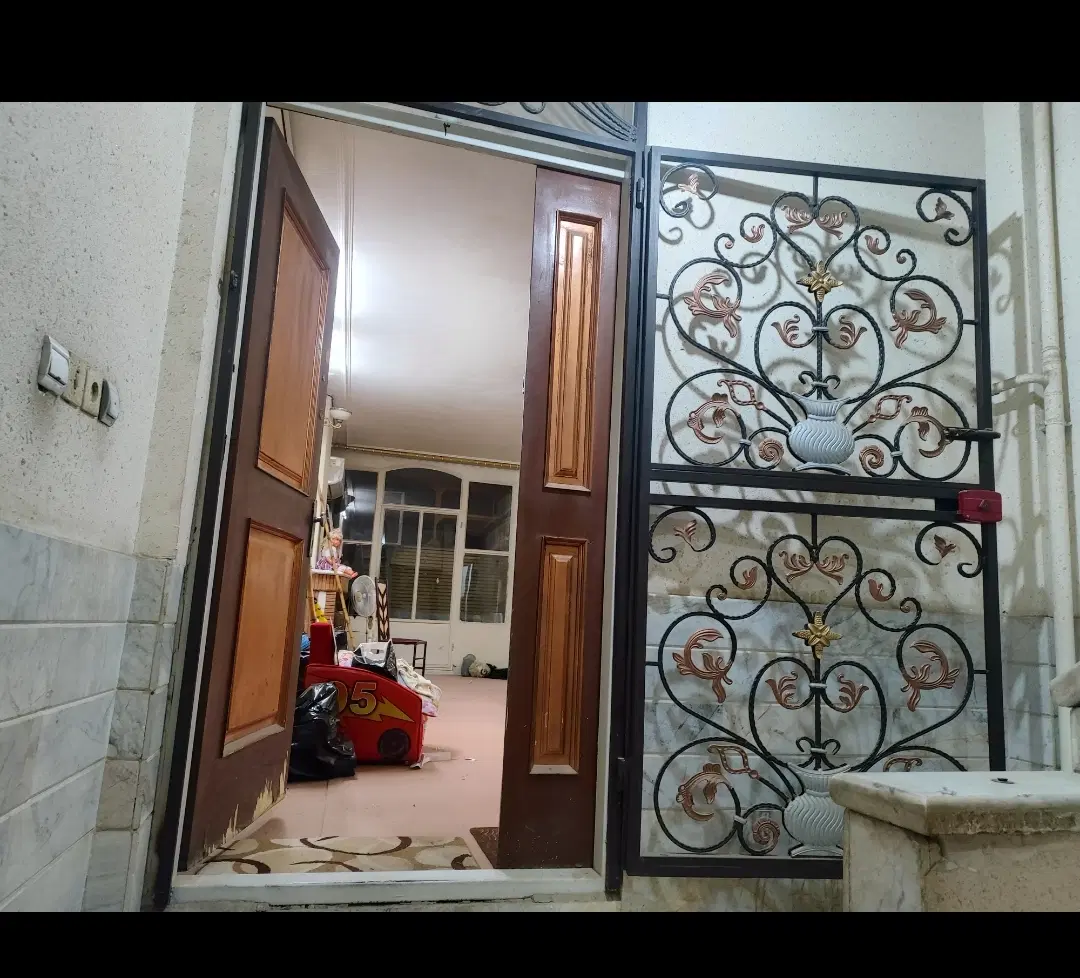 ویلایی جنوبی سمیه دو طبقه