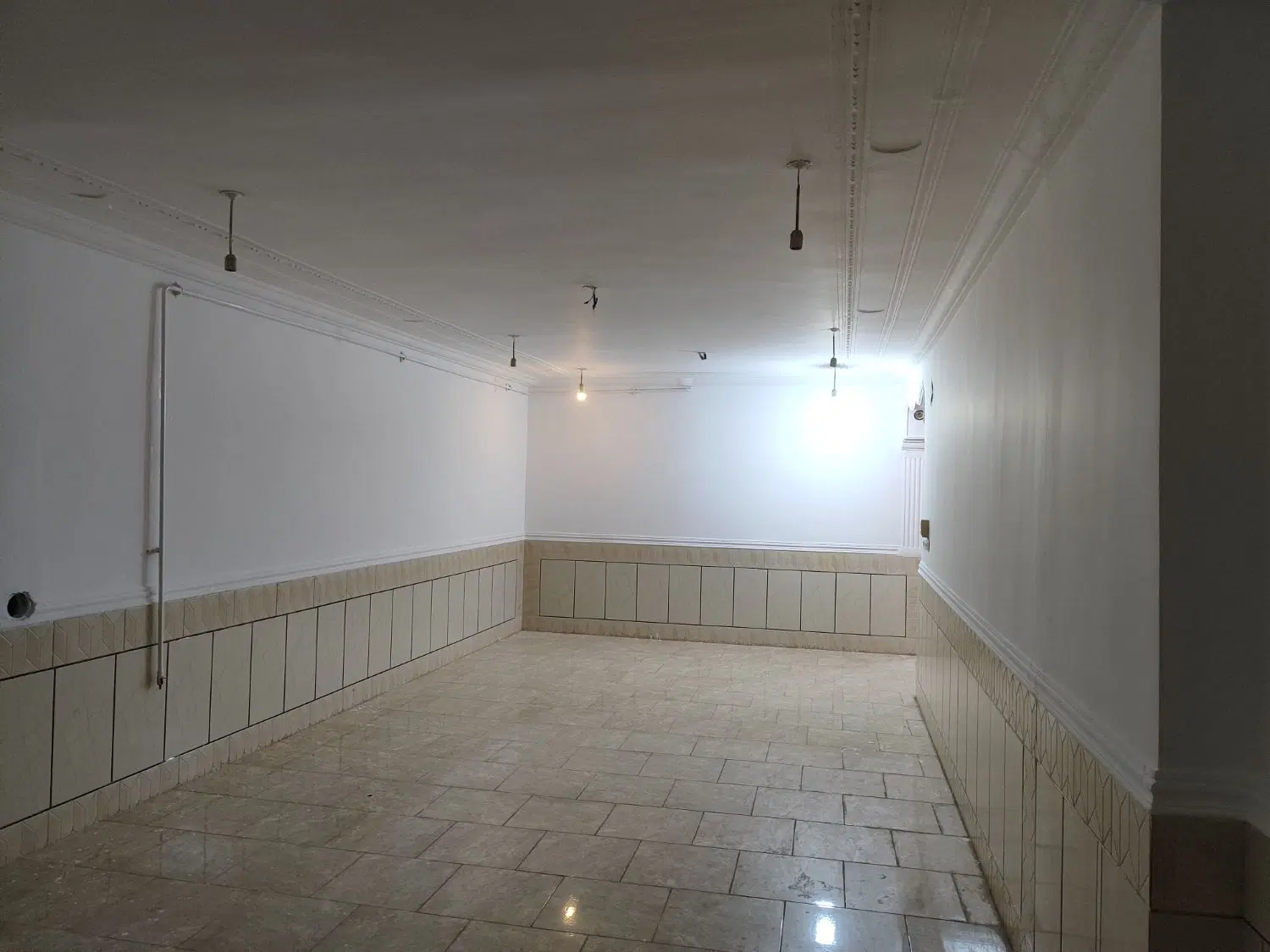 خونه بزرگ حیاط دار شاهد