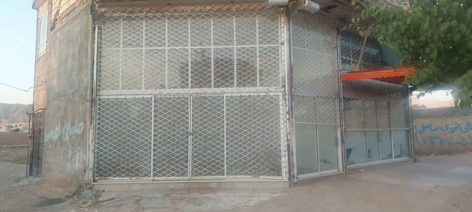 مغازه فروشی نبش سفیر امید ۲۲ .کلا ۴۳ متر تجاری