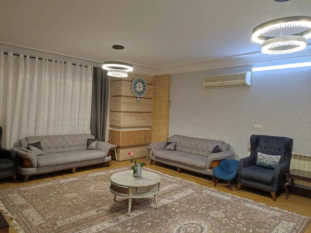 آپارتمان ۱۳۰ متر ۳خوابه شهرک حافظ