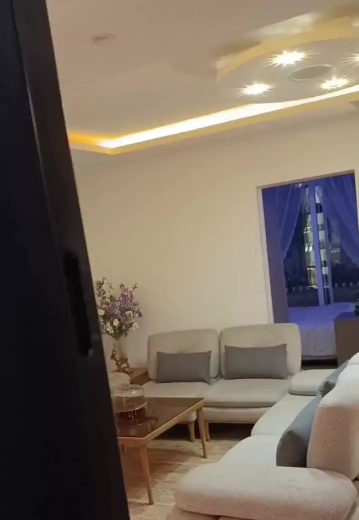 آپارتمان شیک در شاهین ویلا
