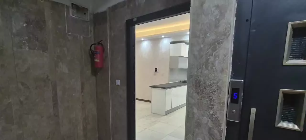 واحد فول امکانات . شیک . خیابان بخشداری