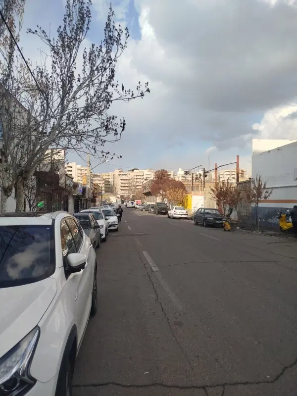 مغازه بر خیابان دروازه