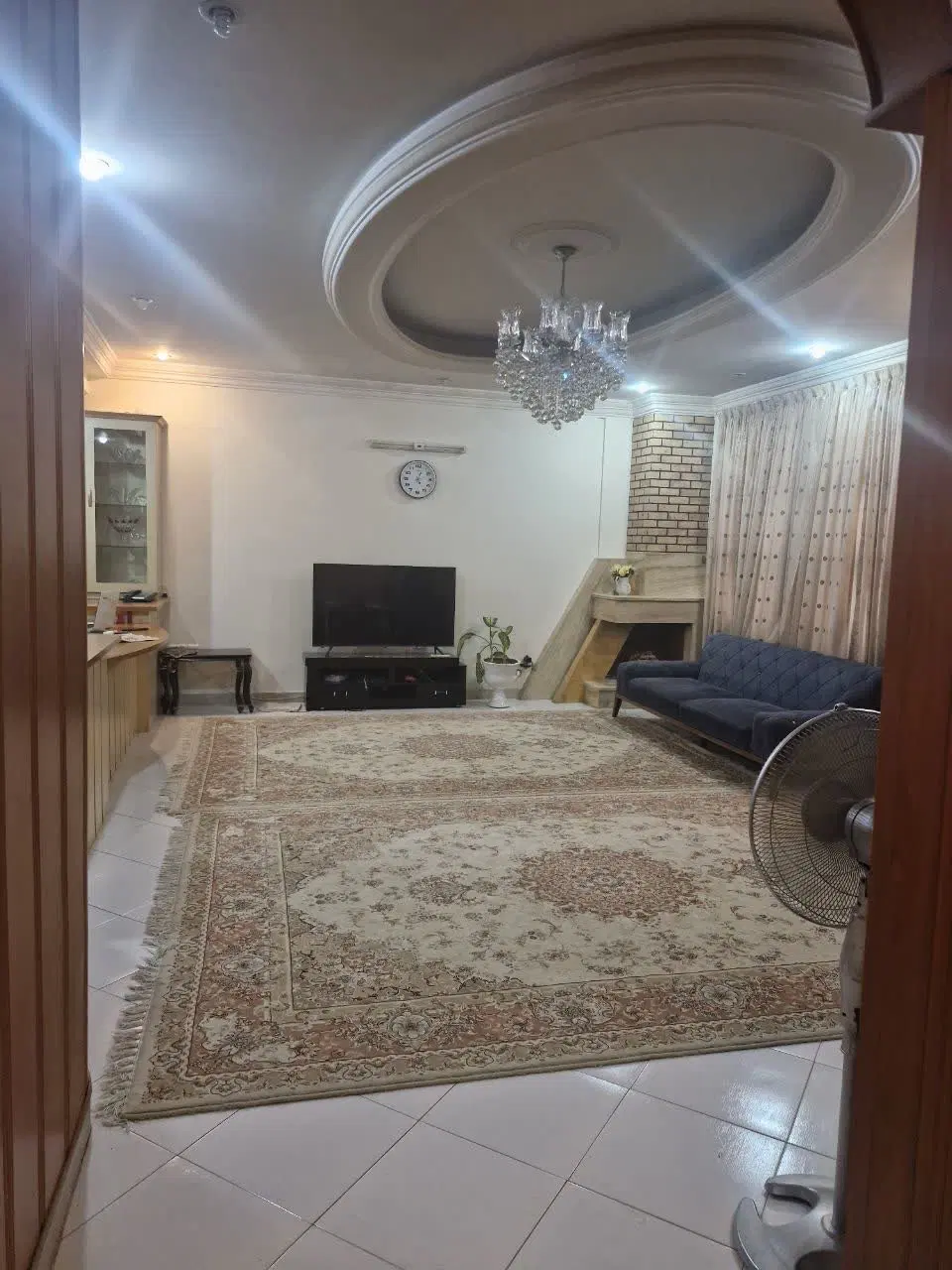 آپارتمان طبقه ۳ _۹۲ متر_مطهری جنوبی
