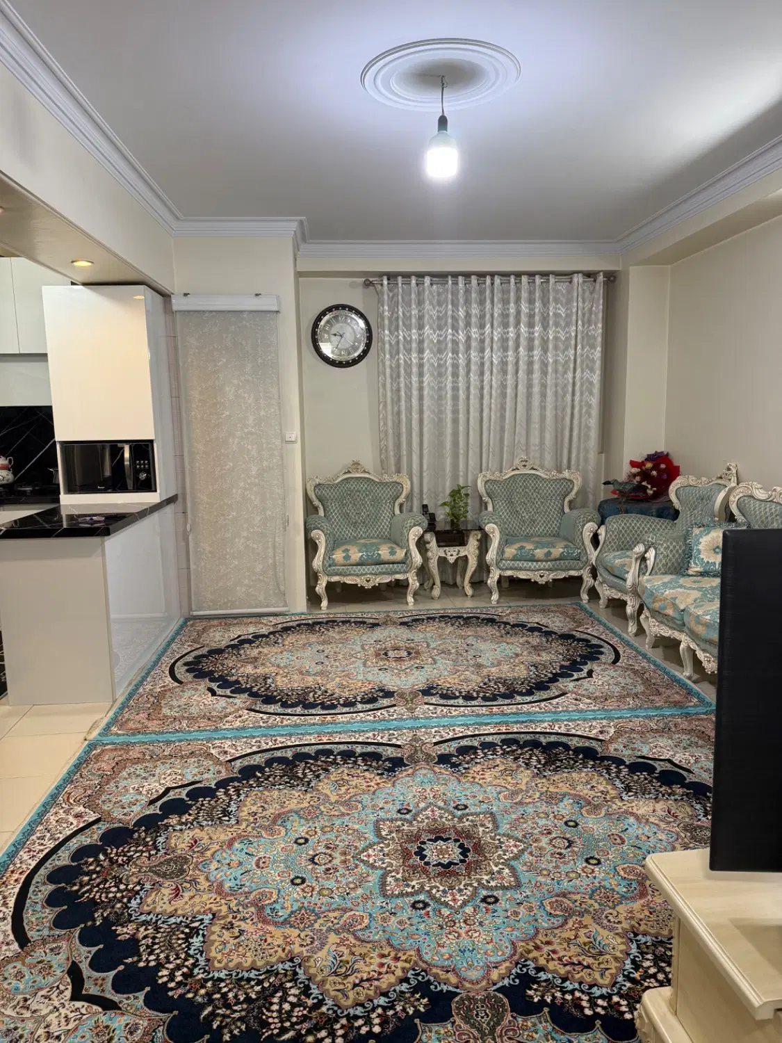 60متر فول امکانات ،دوخوابه ،نقشه بی نظیر کمیل