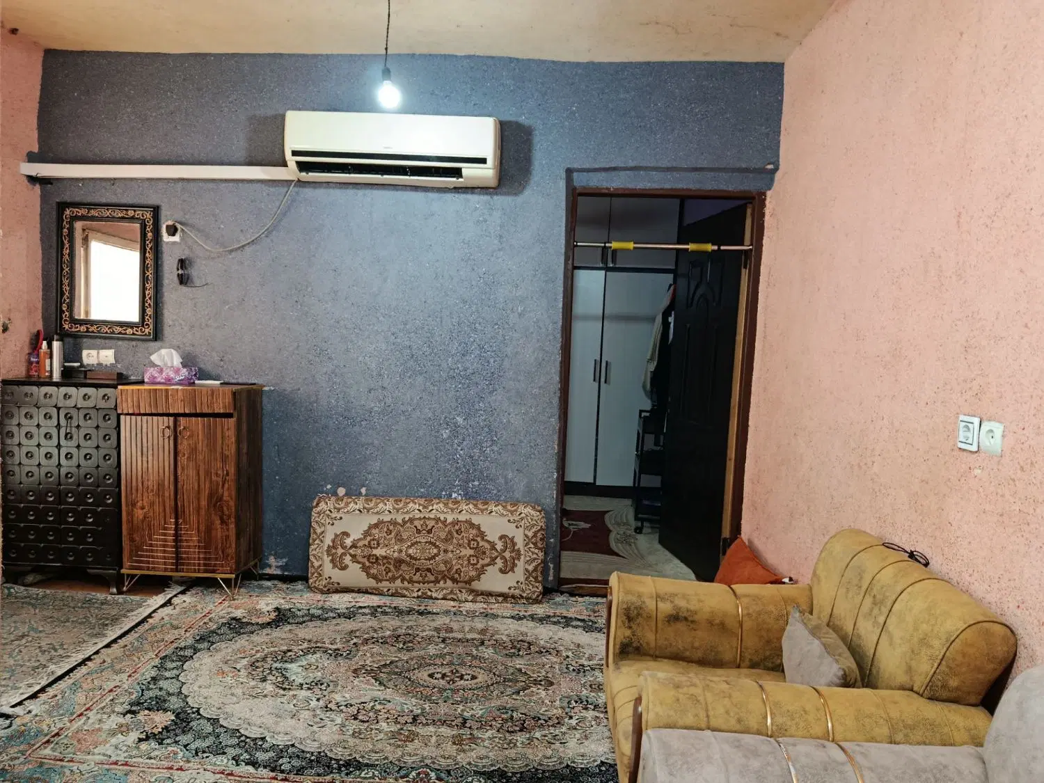 فروش خانه حصیرآباد (بالاتر از بازارچه منبع آب)