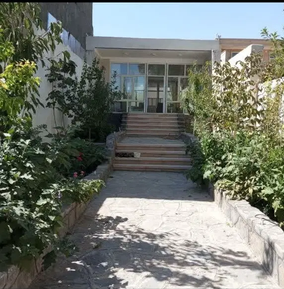 ۳۰۰ متر زمین مسکونی پرنیان