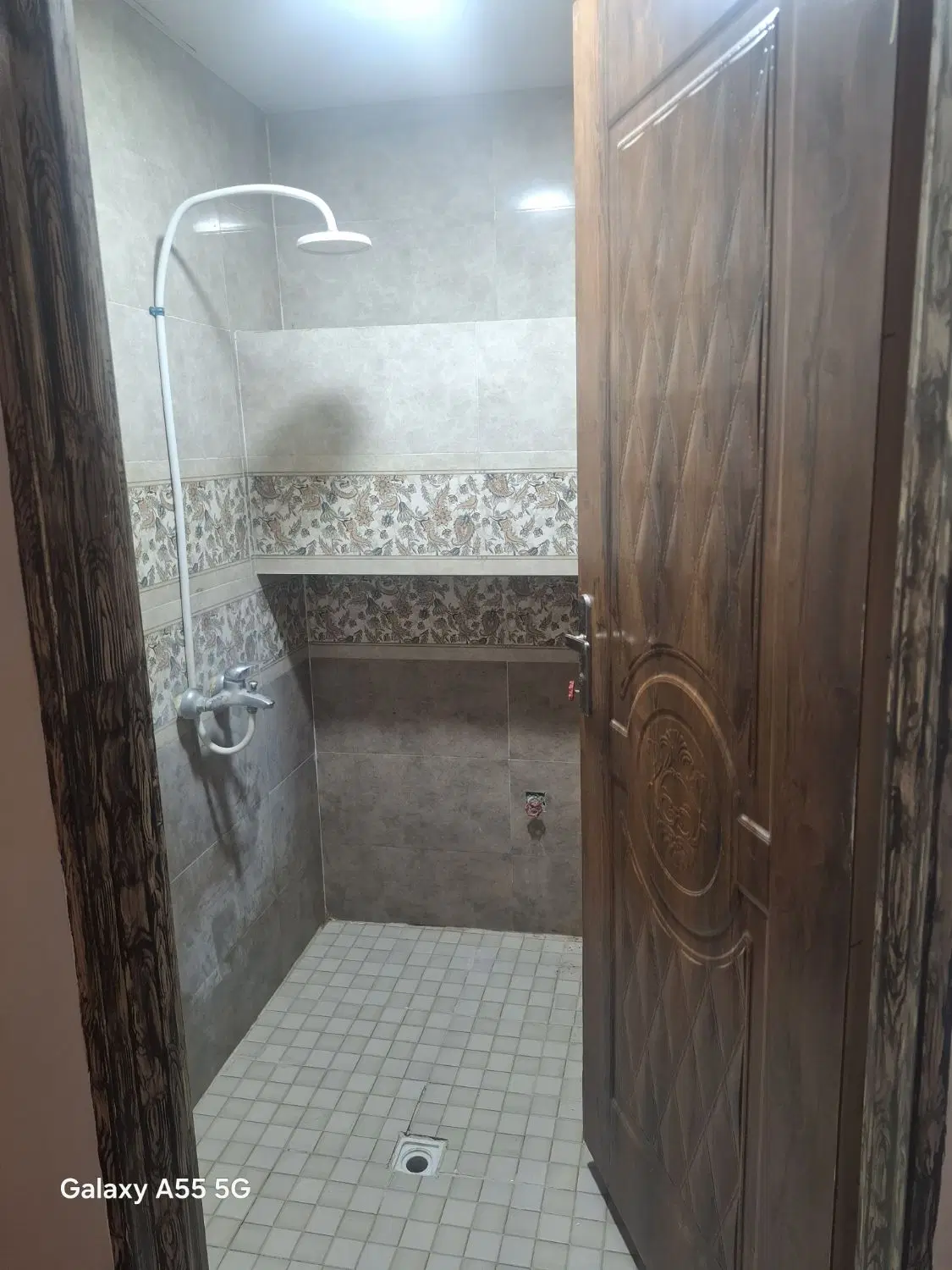 واحد دربست ۱۰۰ متری در پونک