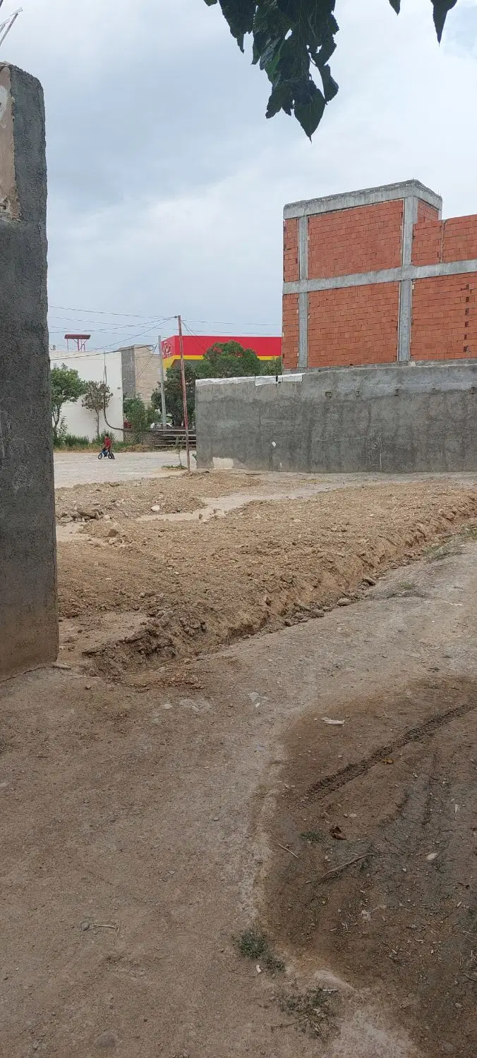 زمین خالصه حاشیه خندق