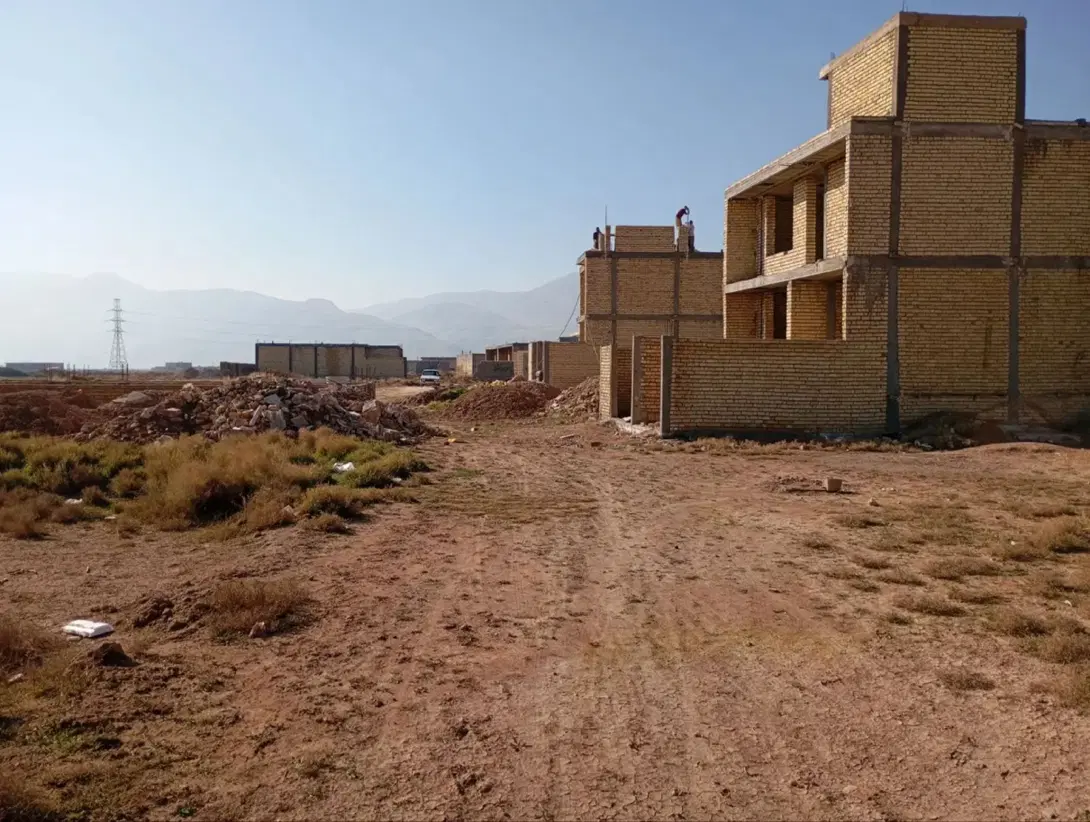 زمین مسکونی