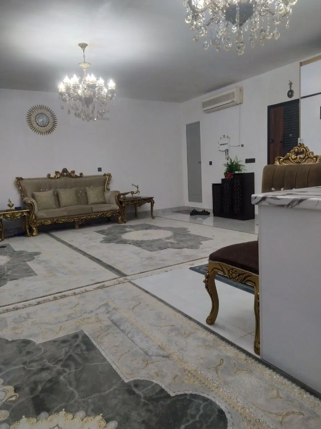یک واحد آپارتمان به متراژ 95متر