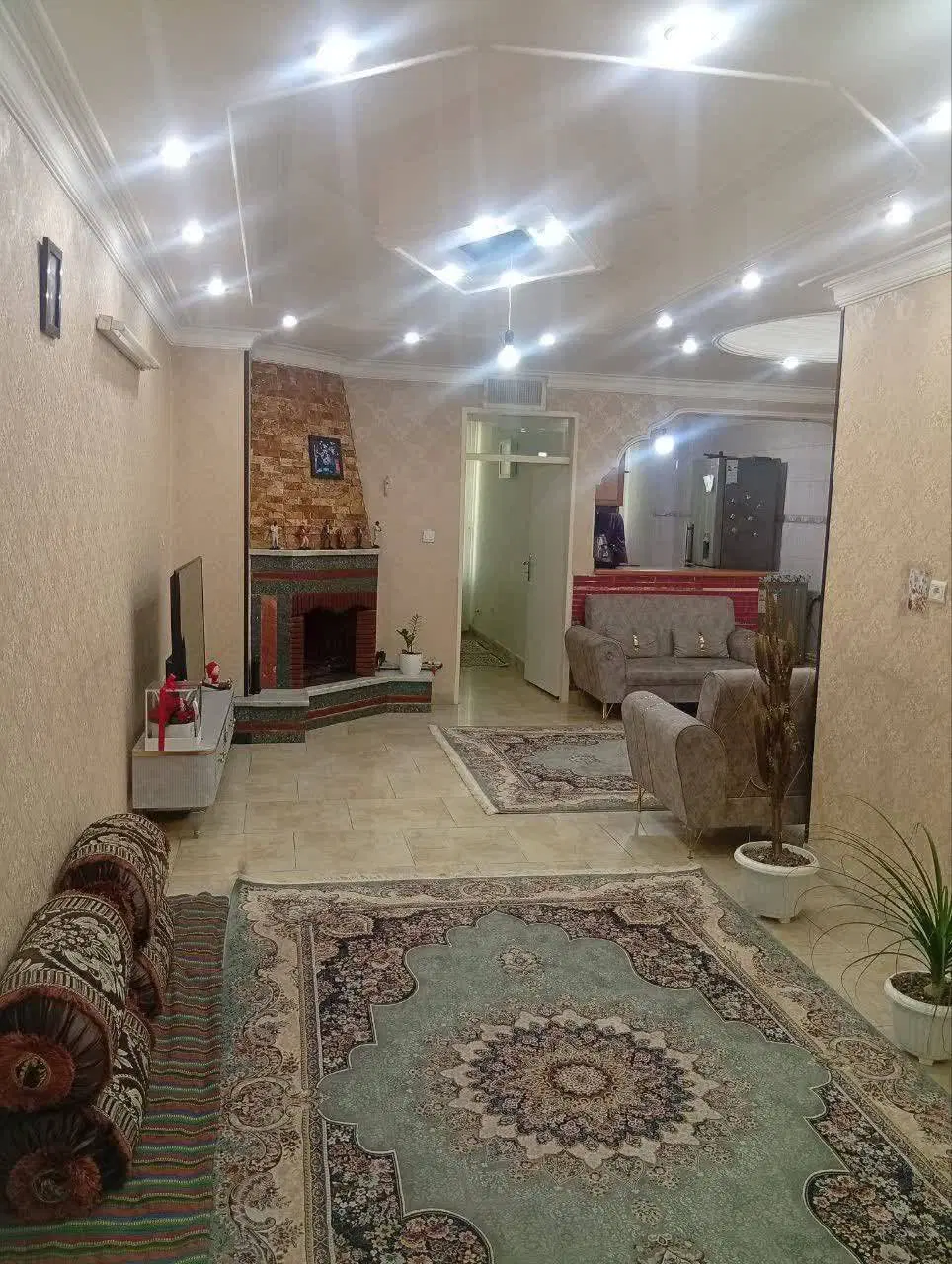 78 متری تختی قلم