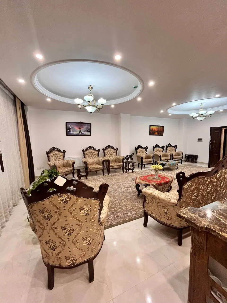 اجاره واحد بسیار لاکچری 200 متره