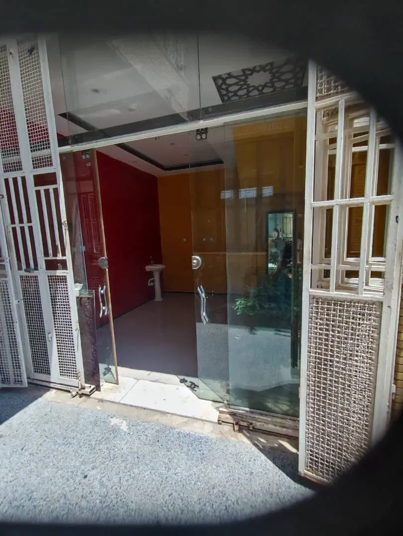 مغازه ۱۵ متری بهارستان ایثار