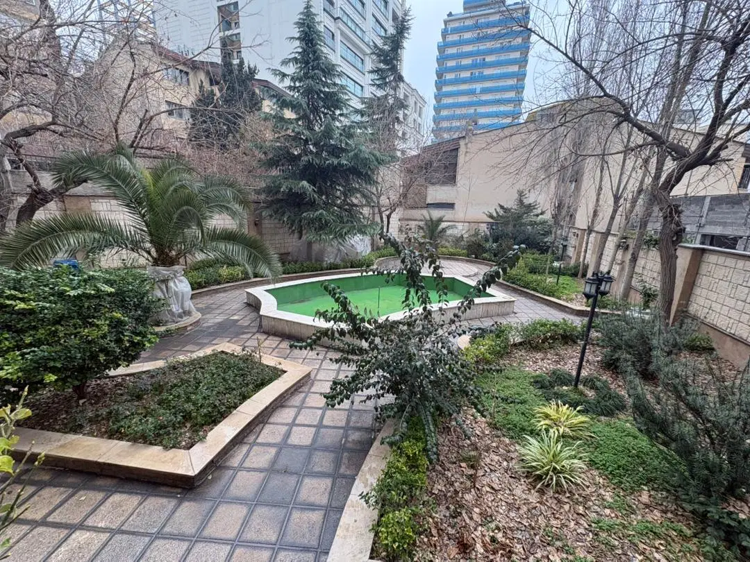 نیاوران 250 متر  مرجان