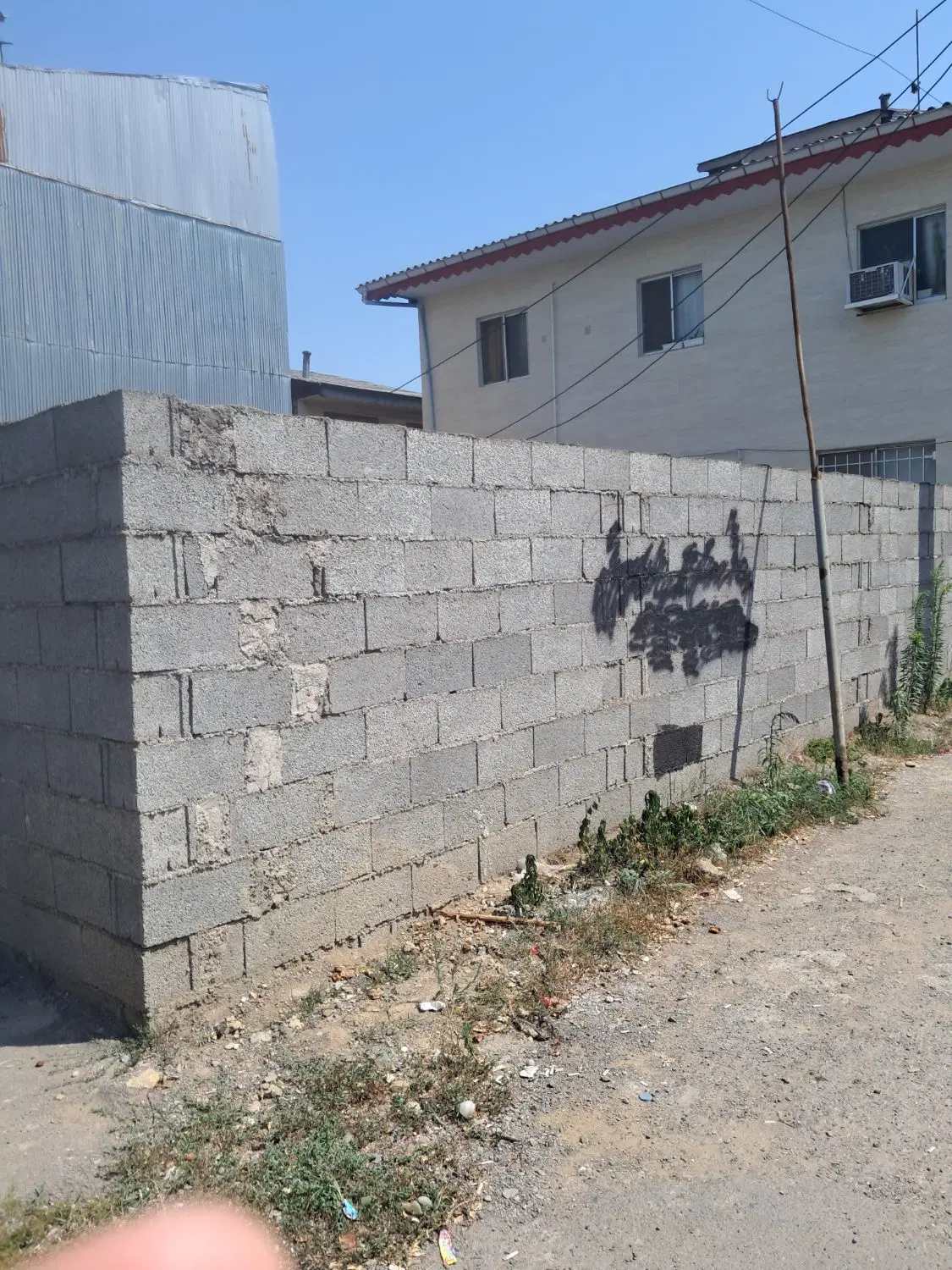 زمین در دخانیات 75متر