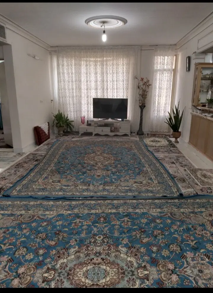 اجاره آپارتمان 92 متری 3 طبقه تک واحدی بلاغی