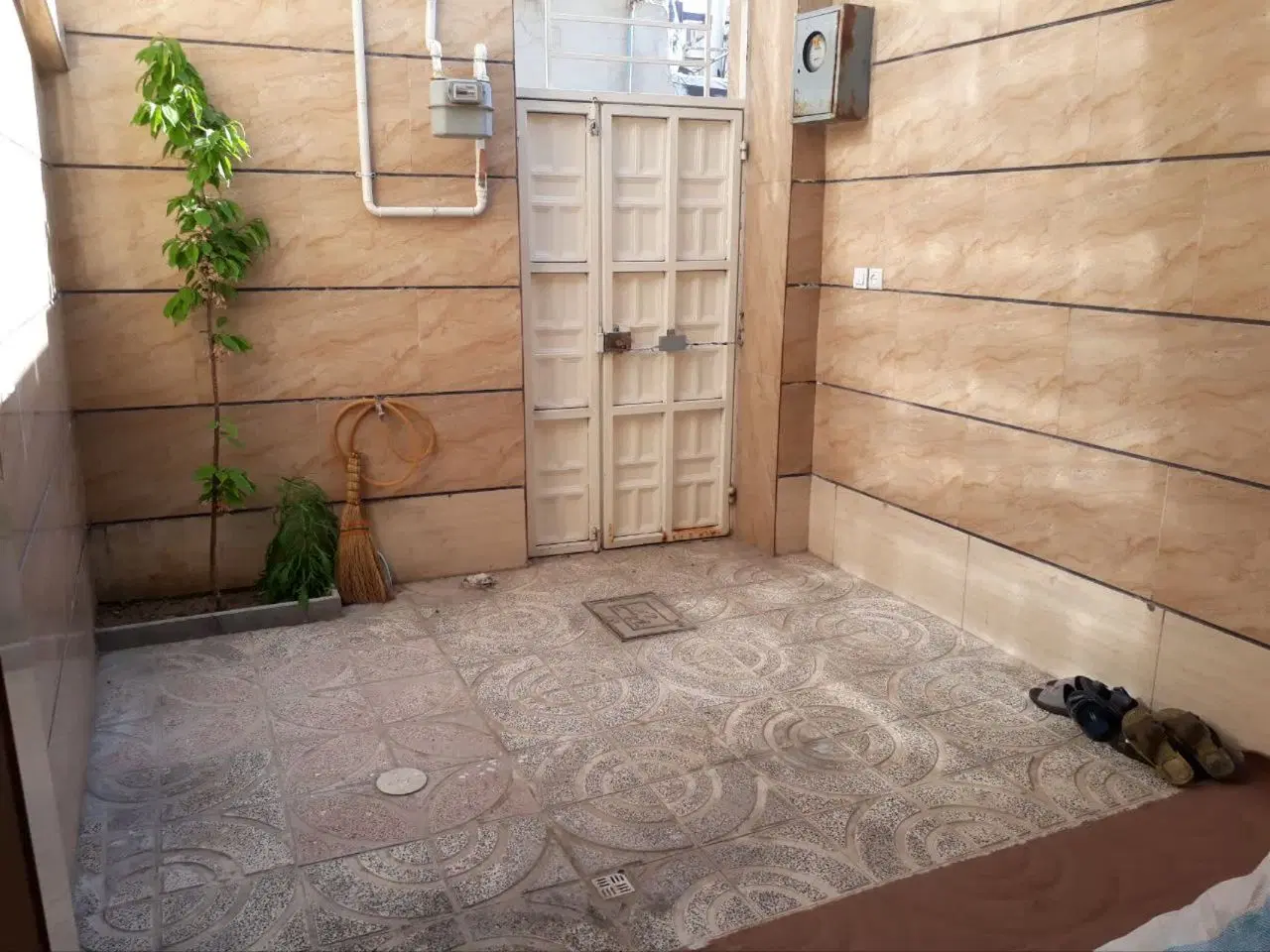 .خانه ویلایی در حصار خط۴