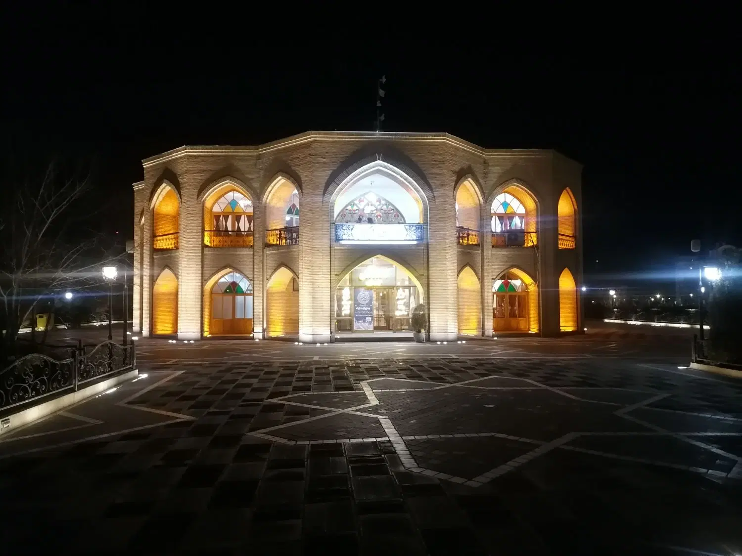 فروش آپارتمان نوساز در کوچه باغ