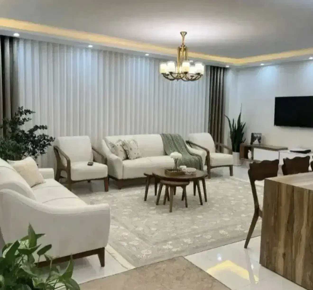 رهن کامل واحد ۱۳۰ متری اول رودکی