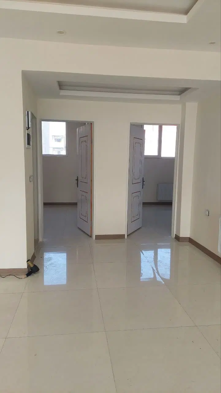 ۱۰۰طبقه ۳ فول امکانات