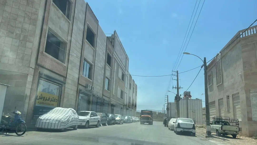 زمین تجاری بنکداران