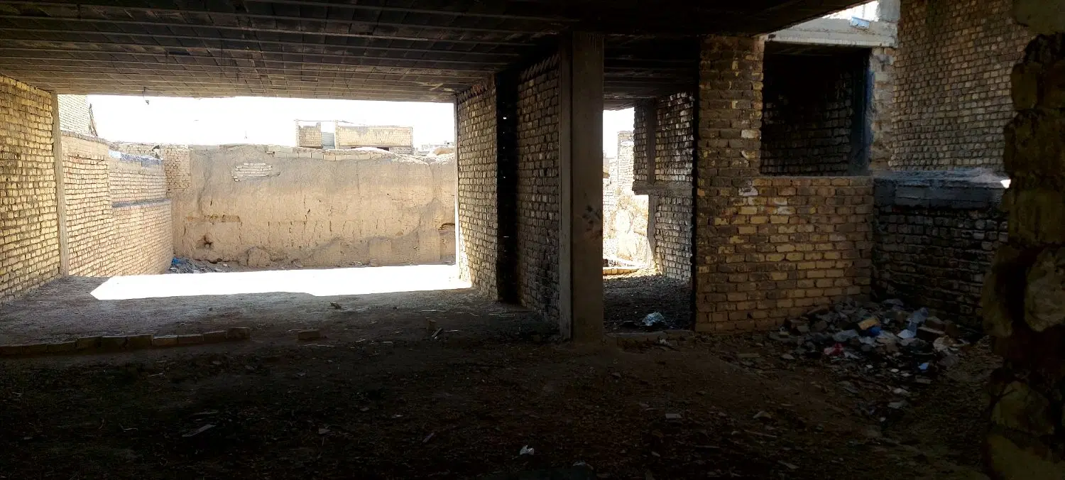 خانه سفت کاری شده درکهریزسنگ