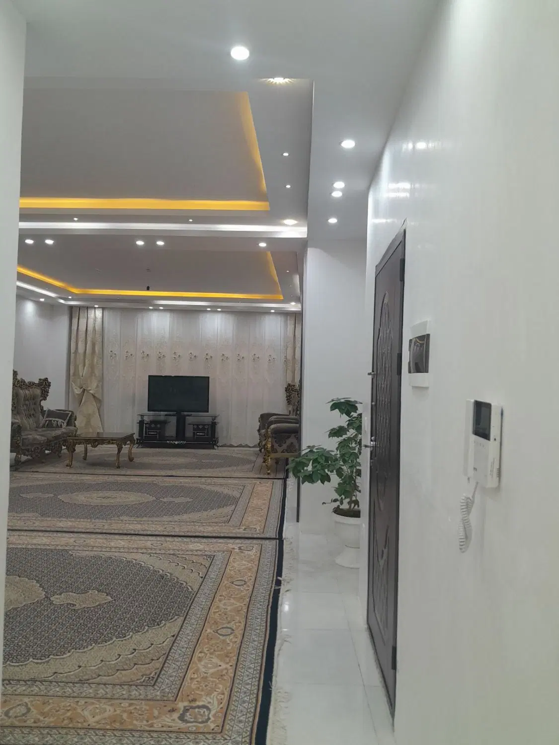 واحده ۱۳۸ متری در کوچه علی طبقه اول