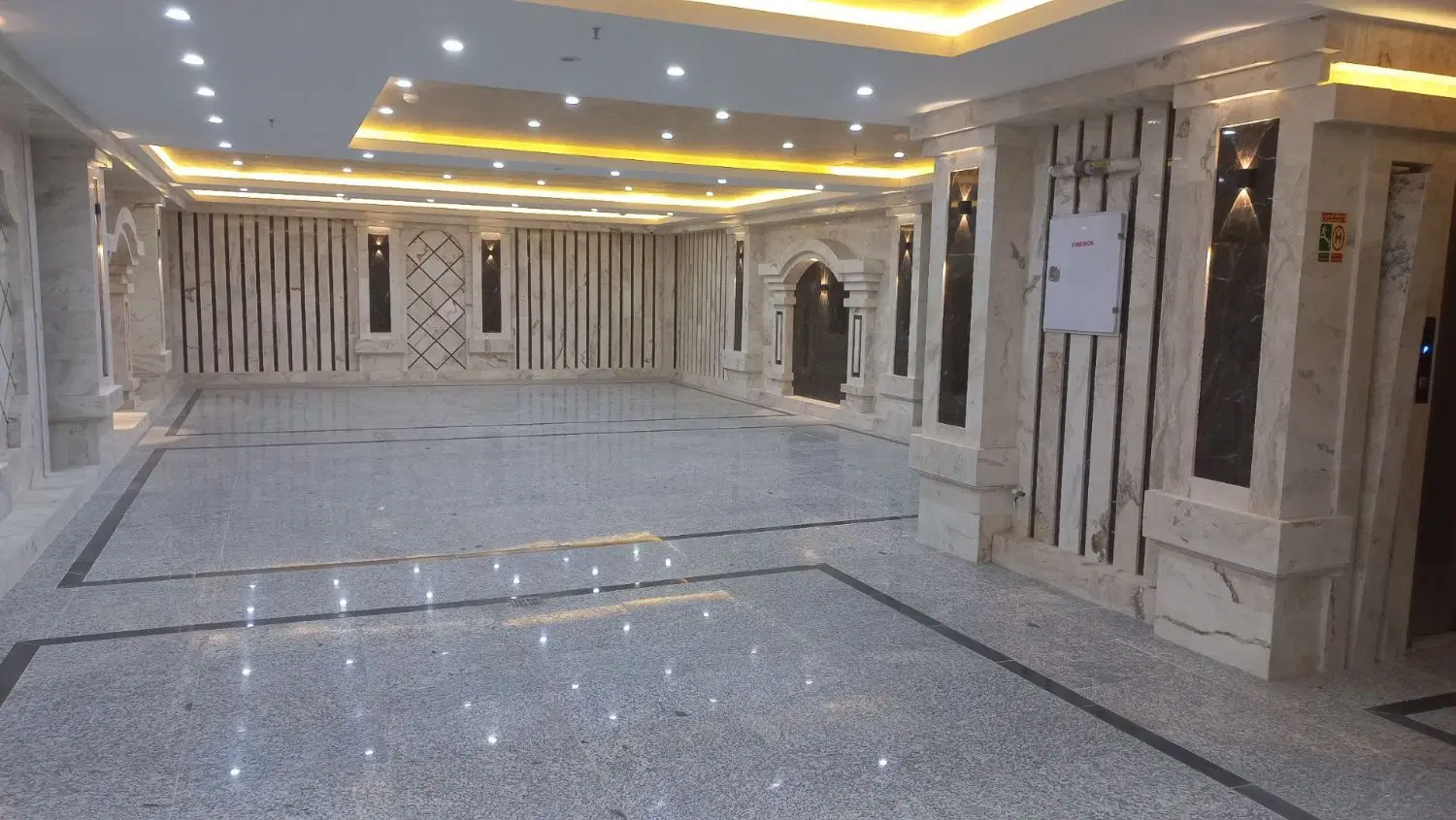 فروش واحد115متری3 خواب در کارون شرقی