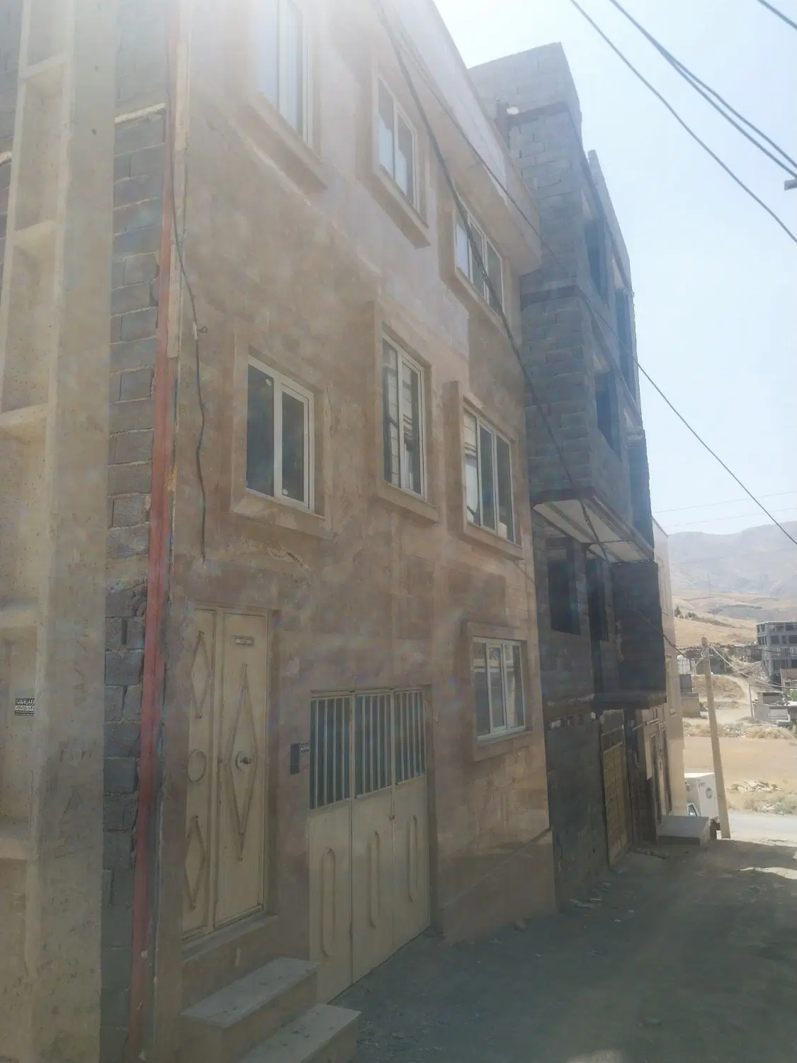خانه نیمه کاره دوشان دو طبقه و بهار خواب ۳۰متری