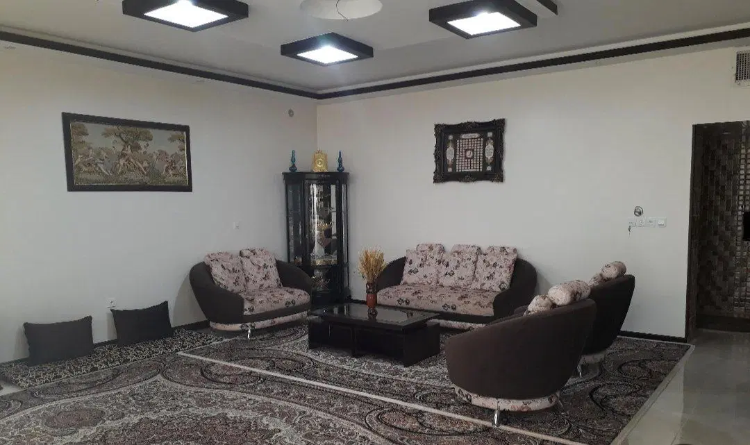 هم خونه نیازمندیم