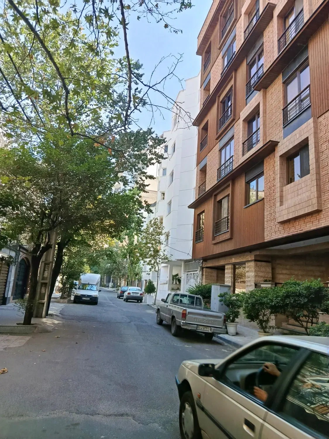 آپارتمان تهران معاوضه با ملک کلنگی خرم آباد