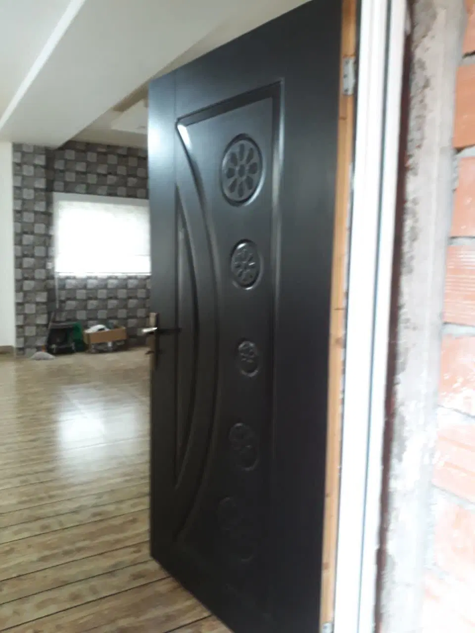 زوات شرق خیابان طبیعت همکف ۱۲۵ متری
