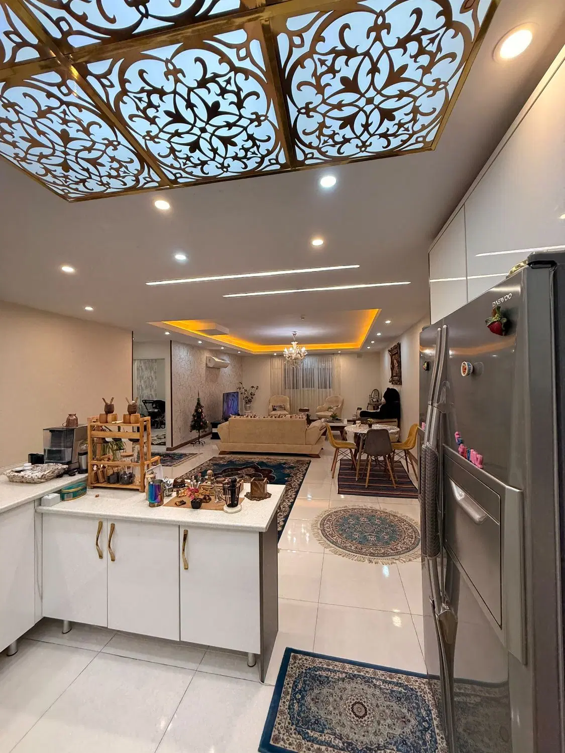۱۰۱ متر_تاپ لوکیشن_رو به نما