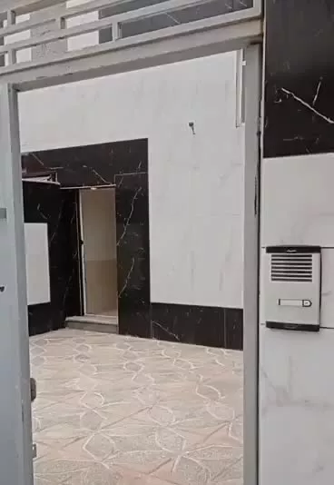 منزل فروشی همکف